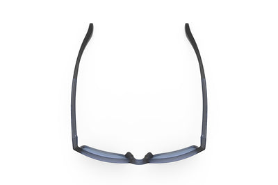 Rudy Project Spinair 57 lifestyle sunglasses are perfect for all outdoor activities and they're prescription ready#color_spinair-57-frozen-avio-matte-frame-with-multilaser-ice-lenses